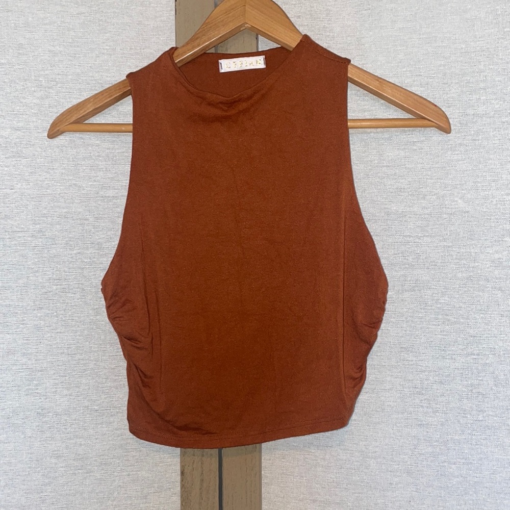 CEFIAN RUCHED CROP TANK TOP
